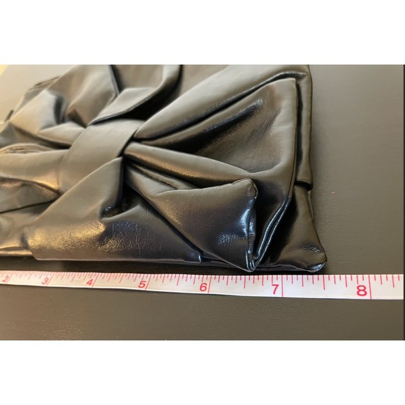 New- Faux Leather Bow Wristlet with Chain - Picture 4 of 7